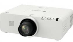 Proyector Panasonic LCD XGA 6000 lúmenes w / LENS